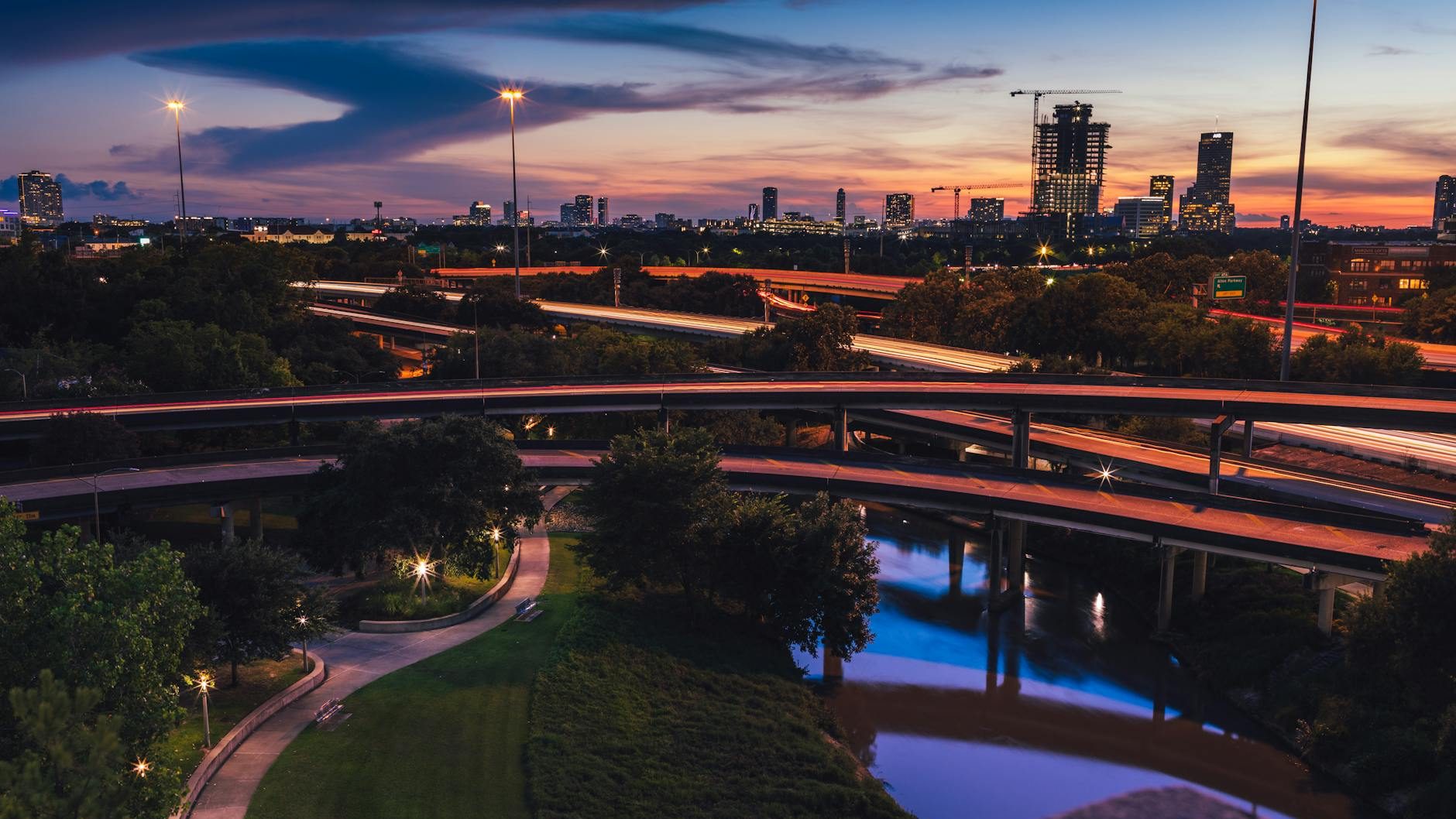 Tranquil Landscape: A serene sunset over Houston, symbolizing peace and tranquility in mental wellness.